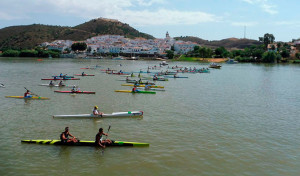 Un total de 123 piraguas y 155 palistas tomaron parte en la Regata.