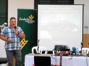 El investigador Juan Antonio Morales González impartió una ponencia en la jornada del viernes.