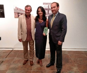 La periodista Ana Vives Casas ha recibido el Premio Huelva de Periodismo 2016.