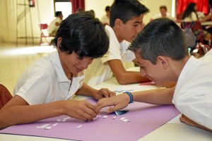 Otro momento del acto celebrado en el centro educativo. / Foto: Manu Rodríguez.