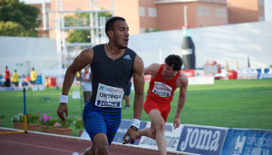 Orlando Ortega dominó la prueba de 110 vallas de manera incontestable. / Foto: Pablo Sayago.