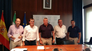 Firma del convenio con el Ayuntamiento de Cartaya.