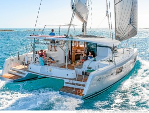 OceanCat ofrece la posibilidad de alquilar este estupendo Catamarán Lagoon 42, con base en El Rompido. 