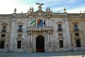 Está estudiando Criminología en la Universidad de Sevilla. 