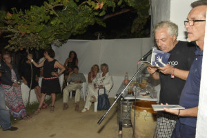 Antonio Orihuela presentó un   poemario dedicado a Eladio Orta.