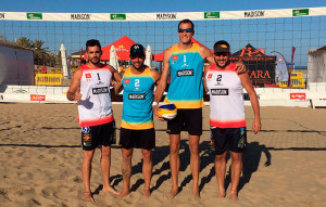 El partido entre Ricardo Brillo y José Alejandro Acedo Hernández ante Julián García-Torres y Sergio Ibáñez, uno de los primeros del Madison Beach Volley Tour.