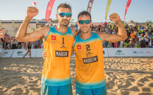 Los hermanos Monfort, Javier y Vicente, campeones masculinos.