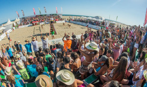 El público disfrutó con la tercera parada del Madison Beach Volley Tour 2017, el Ayamonte Isla Canela International Open.