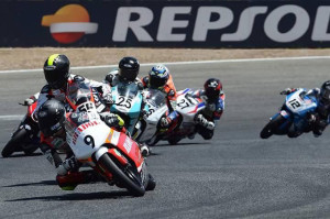 Un momento de la emocionante carrera disputada el domingo en el circuito luso.