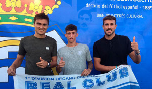 Jonathan Vila, David Segura y Marc Martínez fueron presentados en Mazagón. / Foto: @recreoficial.