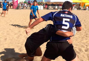 Todo un éxito resultó el Torneo de rugby playa en Punta Umbría.