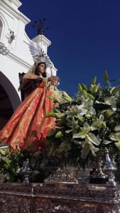 Traslado de la Virgen de los Clarines.