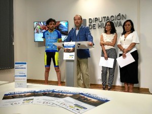 Un momento de la presentación del reto solidario '12 millones de pedaladas por las personas refugiadas'.