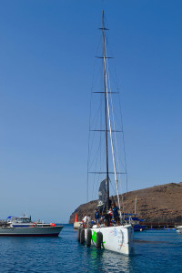 El Green Dragon del Puerto de Huelva, primera embarcación de la Regata Oceánica Huelva-La Gomera en tomar tierra.