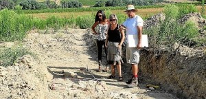 Se ubica cerca del Convento de Morañina.