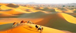 Una bella imagen de Merzouga, lugar de destino de Antonio Ramírez Almanza estos días que refleja en el libro. / Foto: Guía de Marruecos. 