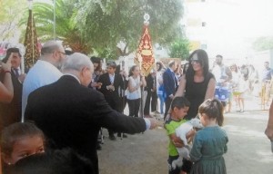 Un momento de la bendición de animales celebrada en la barriada de Pérez Cubillas.