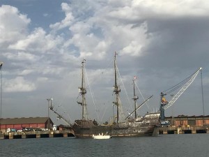 Llegada de las embarcaciones al Puerto de Huelva.