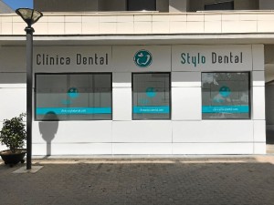 Un nuevo concepto de clínica dental, para que luzcas tu mejor sonrisa. 