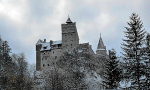 El castillo del conde Drácula en Transilvania recibe miles de visitas cada año. / Foto: viajes-rumania.com