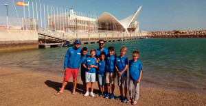 Componentes de la Escuela de Vela del del CDN de Punta Umbría en el II Trofeo Hispanidad.