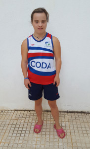 Blanca Betanzos Orihuela, deportista del CODA, en una concentración de la Federación.