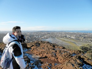 Su estancia en Edimburgo fue la que más le marcó a nivel personal. En fotografía, en la cima del Arthur's Seat, Edimburgo.