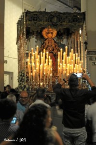 A la salida de la calle Santa María. / Foto: Antonio J. Pérez.