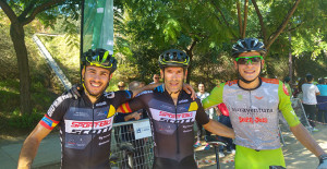 Podio Absoluto masculino en la prueba disputada en el parque Moret.