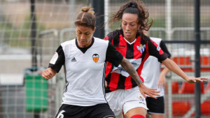 Pese a su esfuerzo, el cuadro sportinguista regresa de vacío de Valencia. / Foto: www.lfp.es.