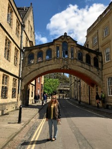 Sus días libres los aprovecha para viajar. En la imagen, en la ciudad inglesa de Oxford, En el centro de Oxford, en unos de sus puentes más conocidos 'Bridge of Sighs'.