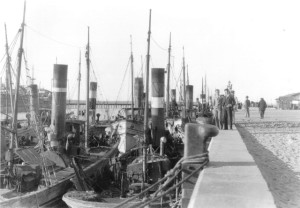 La flota de Pedro Pelayo, tio-abuelo de Bernardo fue, junto a la de Gabriel González, la más importante de Huelva a mediados del XX.