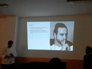 Charla de Xanty Elías. 