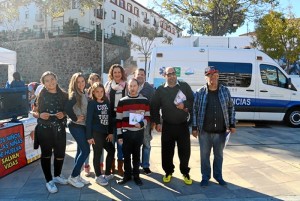 En el Aula Móvil los técnicos en emergencias ofrecen una completa formación en maniobras básicas en base a las directrices del Consejo Europeo de Resucitación Cardiopulmonar.