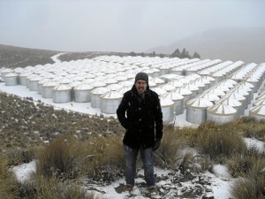 El físico onubense, Rubén López Coto, en Observatorio de Rayos Gamma HAWC,en México.