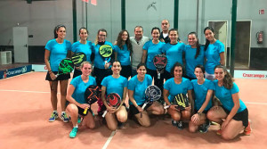 Equipo femenino de Huelva en el torneo celebrado en Córdoba.