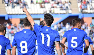 Los Jugadores del Recre celebran el primer gol del partido, obra de José Carlos Lazo. / Foto: Pablo Sayago.