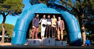 Podio de la general masculina de la prueba celebrada en la Pradera de San Isidro.