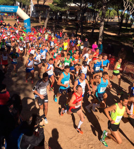 Con cerca de 700 corredores se batió el récord de participación en el XXXI Cross 'Pinares de Cartaya'.