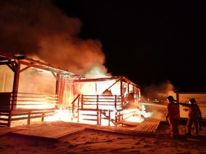 Imagen del incendio. / Foto: Chiringuito Costa Colón. 