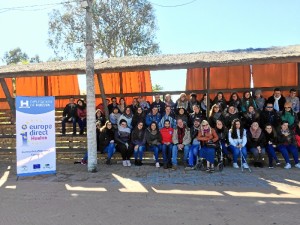 Foto familia de todos los alumnos asistentes.