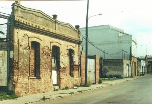 Marzo de 2001. Calle Valverde del Camino de la barriada del Matadero.