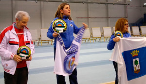 Podio de Arco Compuesto femenino,, con María Teresa Vadillo, primera, y Aurora Quintero, tercera.