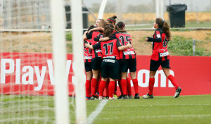 Las jugadoras del Sporting iniciaron los entrenamientos con la moral arriba tras su primer triunfo fuera de casa. / Foto: www.lfp.es.