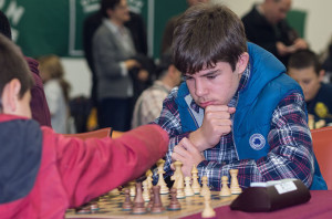 Saúl Serrano, el más joven del grupo, conquistó el oro como mejor Tablero 2.