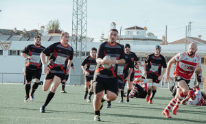 La victoria en Gines premia el buen trabajo de los jugadores del Instituto Británico Huelva Rugby Union.