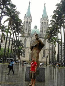 Aprender idiomas y poder usarlo a diario es un factor que valora mucho de su trabajo./ En la imagen, en Sao Paulo, Brasil.