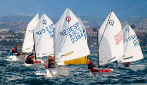 La II Copa de Andalucía de Óptimist, gran cita náutica en Punta Umbría este fin de semana.