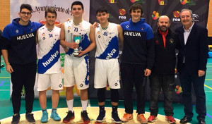 Equipo 'Tíos Shulos', con jugadores del CB Lepe Alius y el Ciudad de Huelva. / Foto: @fabhuelva.