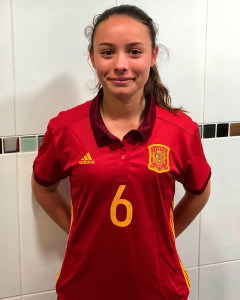 Irati Real, con la camiseta de la selección española.